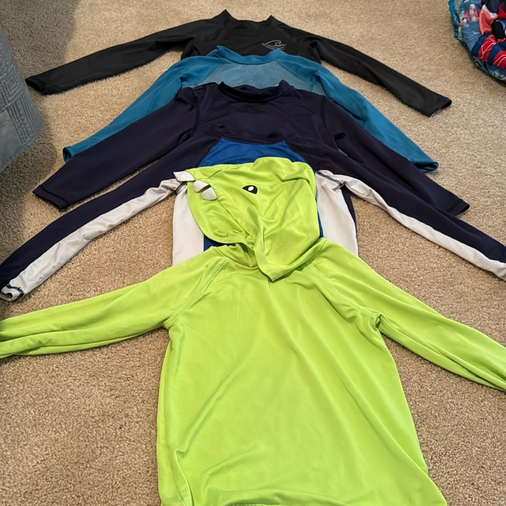 LOT Five long sleeve rash guards mix of Cat & Jack and Art Class XS 4/5